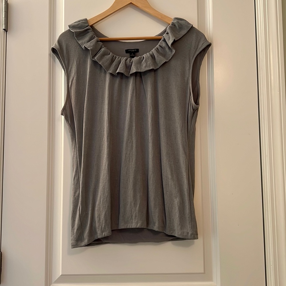 Ann Taylor Grey Sleeveless Ruffle Scoop Neck Top (L)